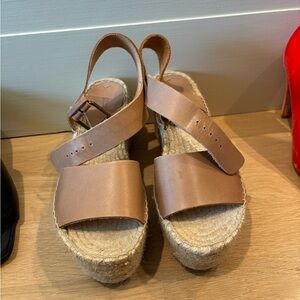 Women's Tan Platform Sandals